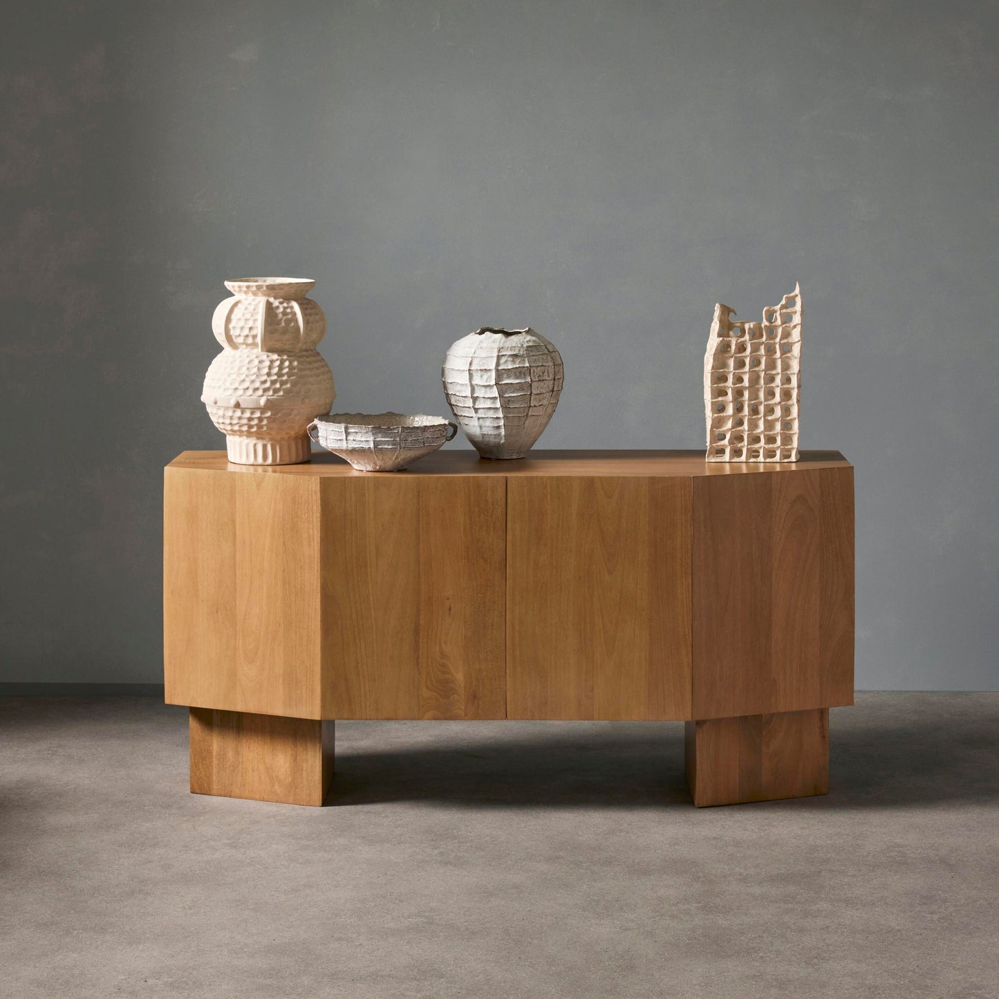 Grand Designs Marlo Vase Off White