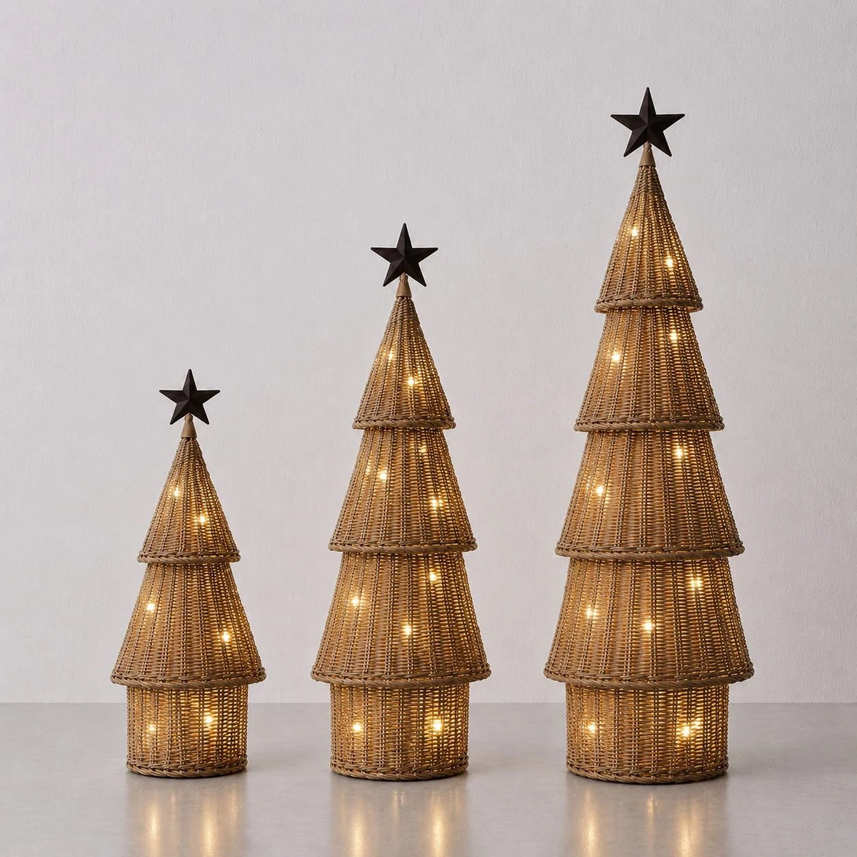 Wicker LED Christmas Tree - XL - Pine Bark Natural