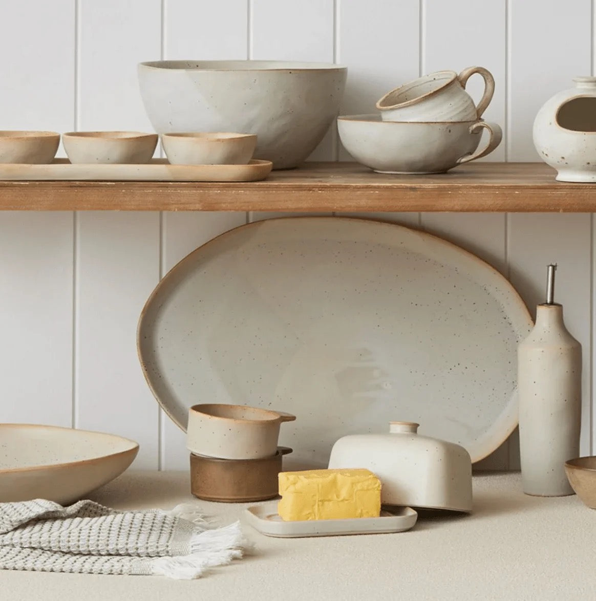 Francis Ceramic Butter Dish - Natural/Ivory