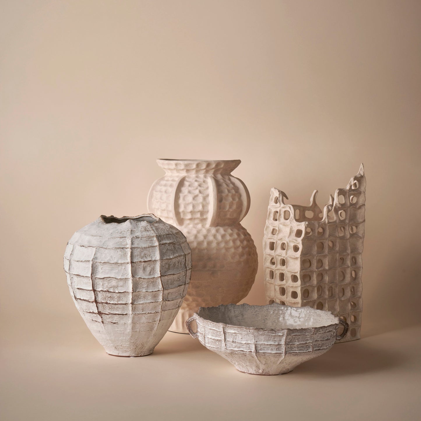 Grand Designs Marlo Vase Off White